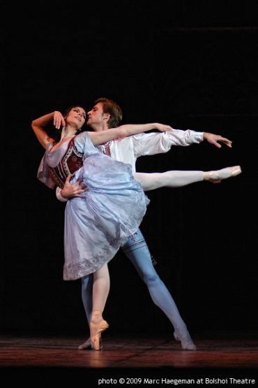 maria-alexandrova-bolshoi-esmeralda-10_photo-marc-haegeman.jpg